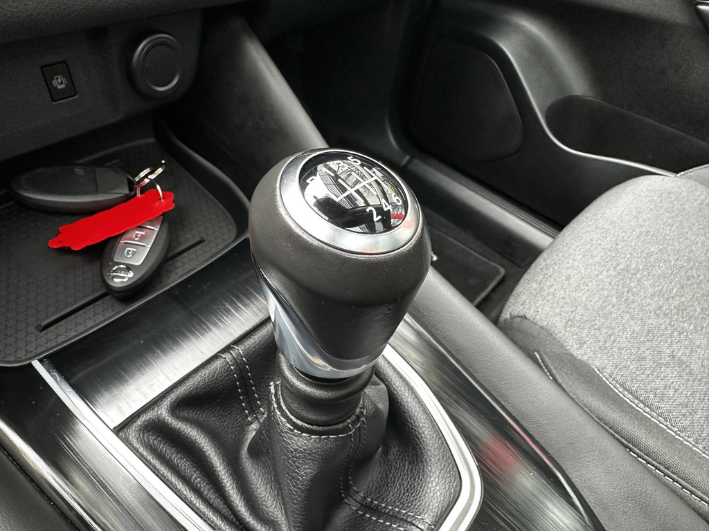 43176594-26.jpg