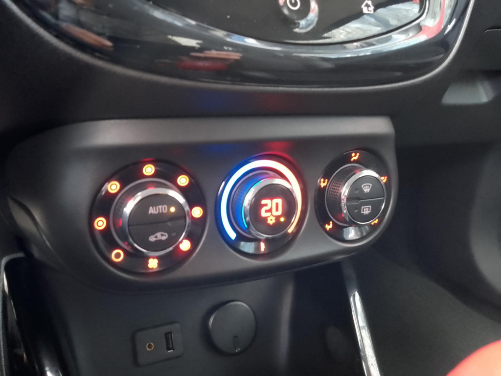 43250762-20.jpg