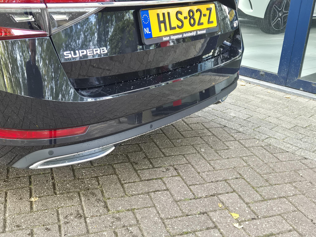 44486739-8.jpg