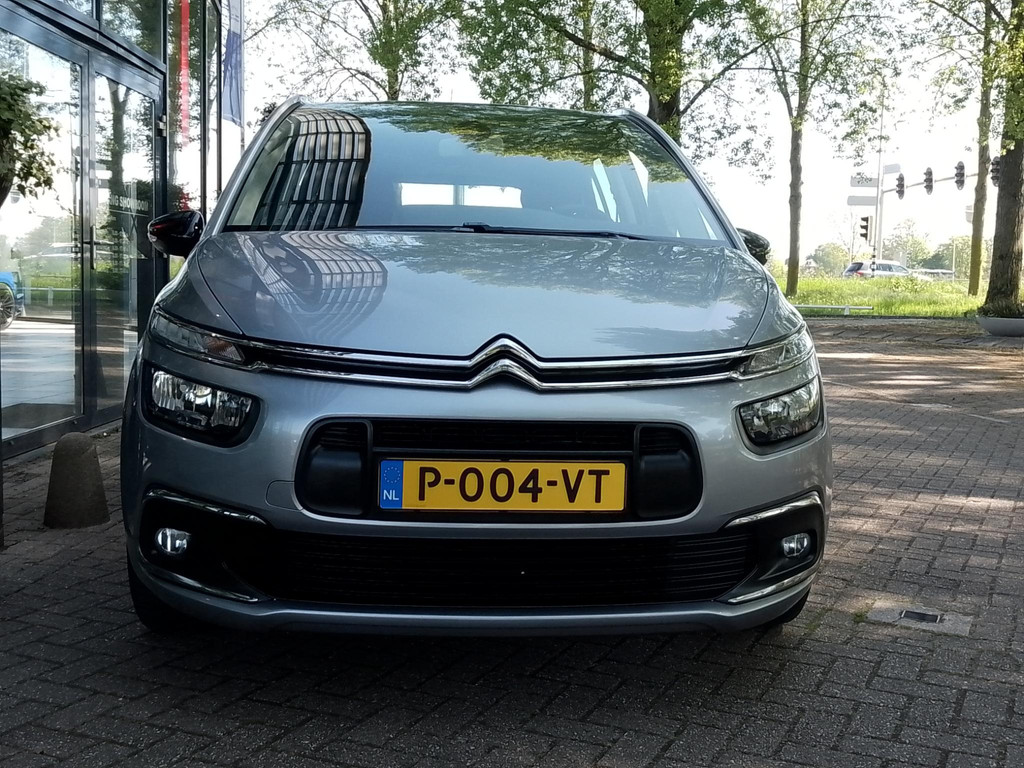 44626089-5.jpg