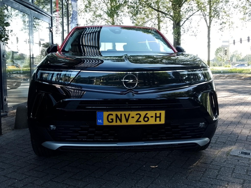 44910890-5.jpg
