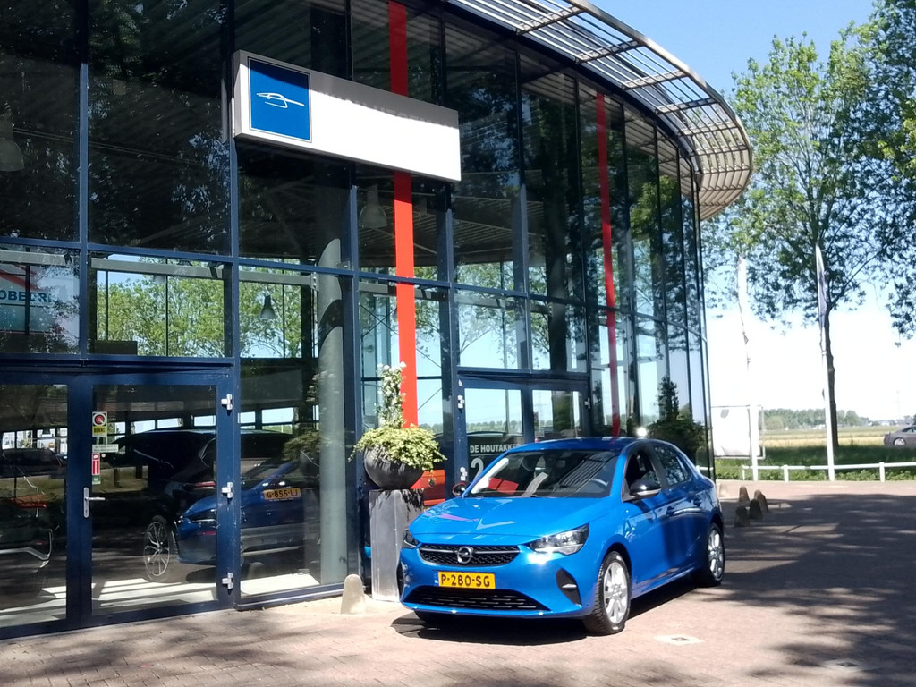 44990898-2.jpg