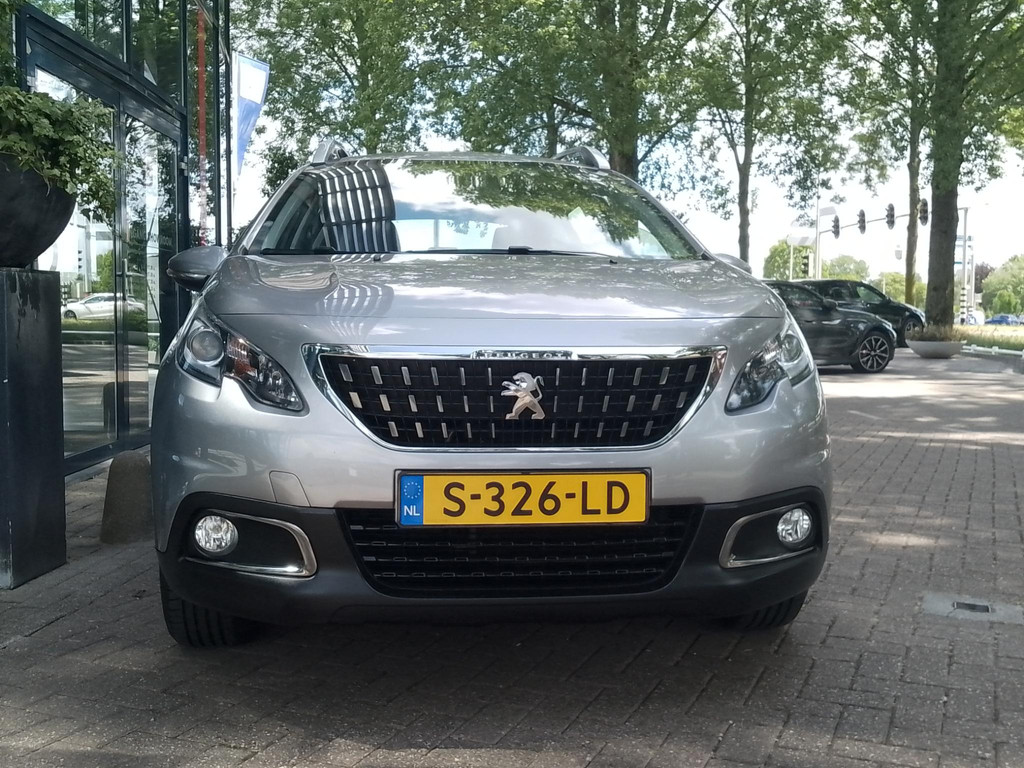 45087760-5.jpg